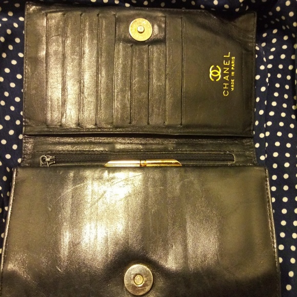 RARE VINTAGE CHANEL LAMBSKIN CLUTCH WALLET - Picture 3 of 6